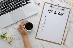 LES ESSENTIELS DE FIN D'ANNEE LES ESSENTIELS DE FIN D'ANNEE